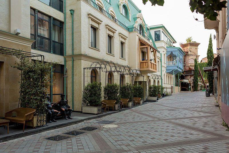 Aparthotel Green Garden Tbilisi Bagian luar foto